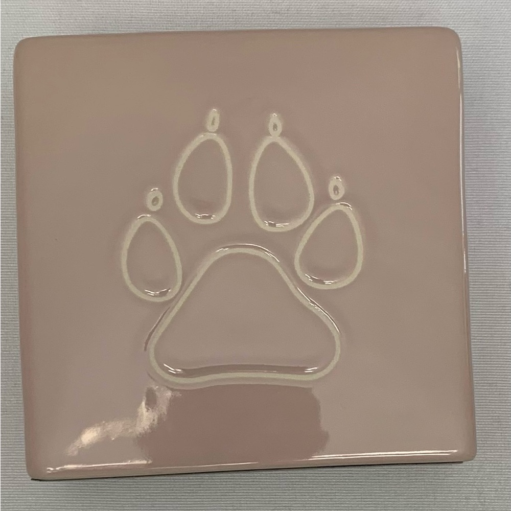 RAE DUNN DOG MOM AND PAW PRINT Ceramic Sign